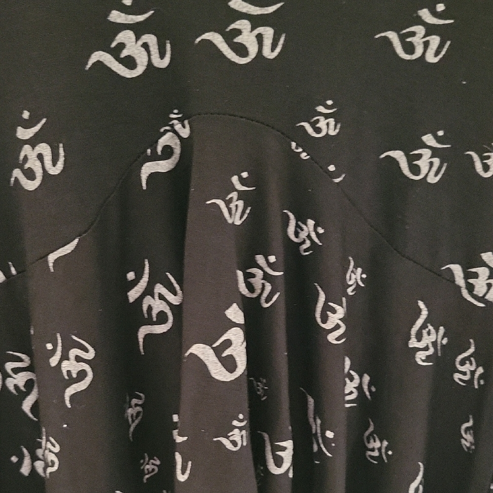 🖤 Vintage 90s Black & Silver Ohm Blouse – Long Sleeve | Size Medium - Picture 3 of 3